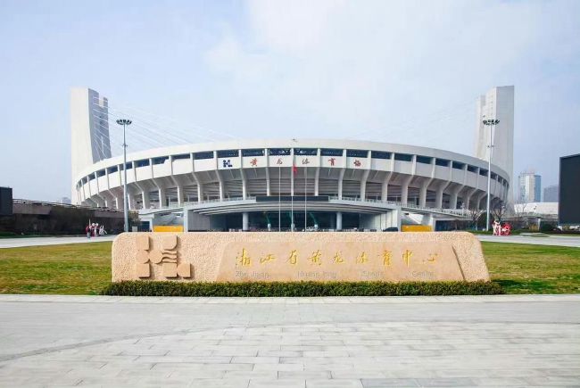 于是，他斩钉截铁的说道：不可能，这个专利我们绝不会卖。